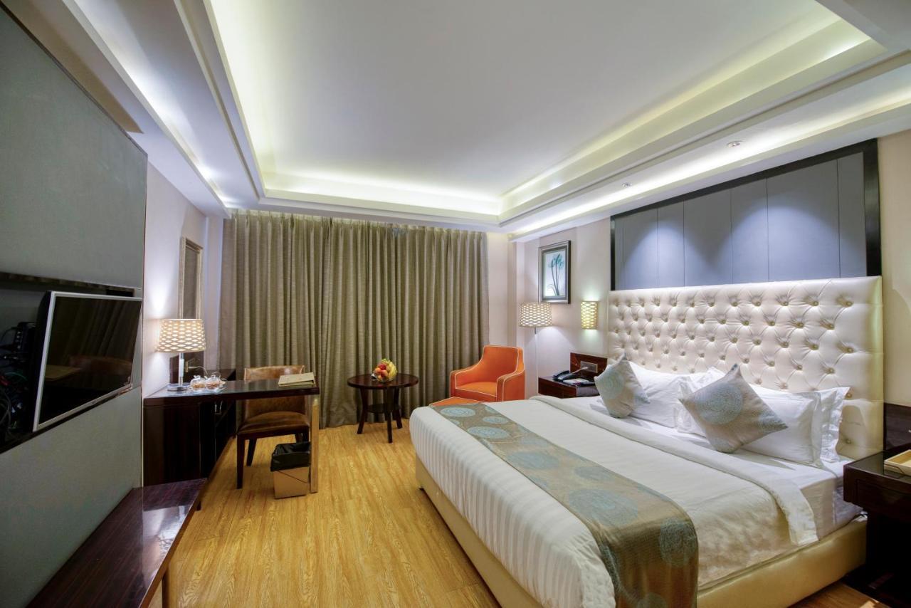 Om Clarks Inn Raebareli Dış mekan fotoğraf