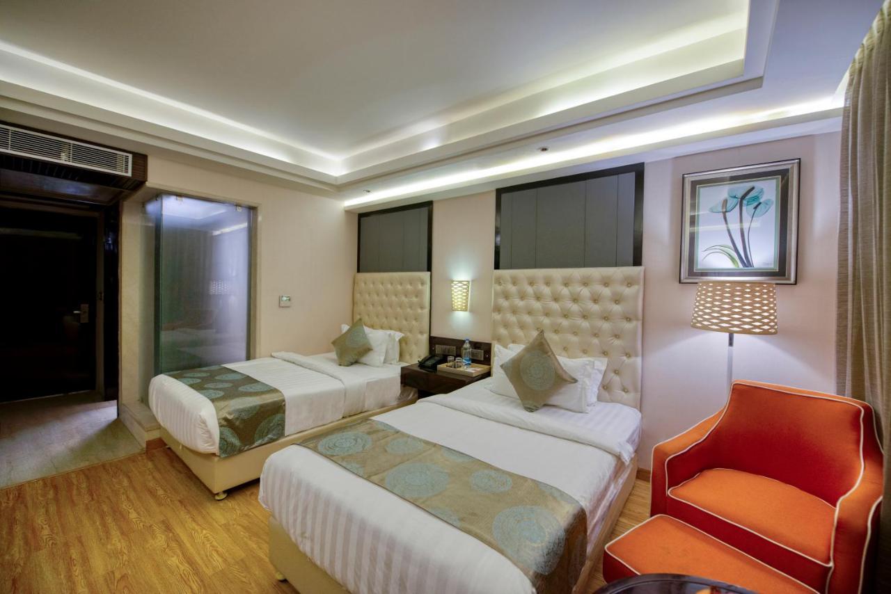 Om Clarks Inn Raebareli Dış mekan fotoğraf