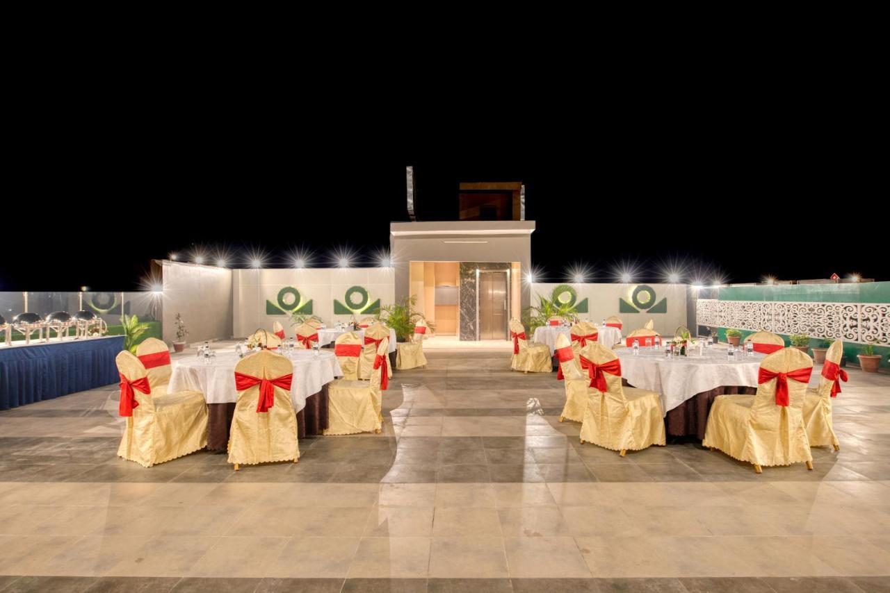 Om Clarks Inn Raebareli Dış mekan fotoğraf