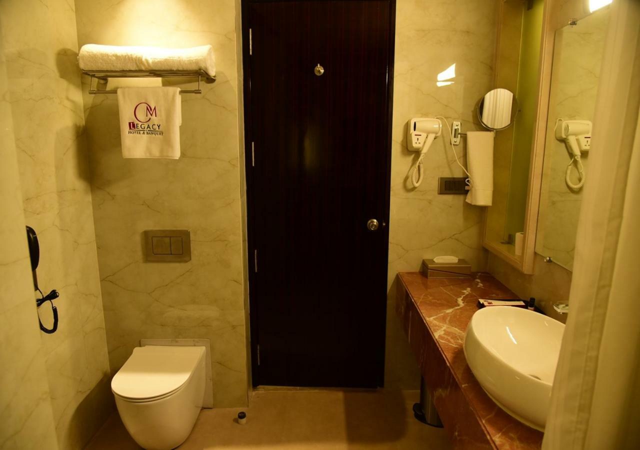 Om Clarks Inn Raebareli Dış mekan fotoğraf